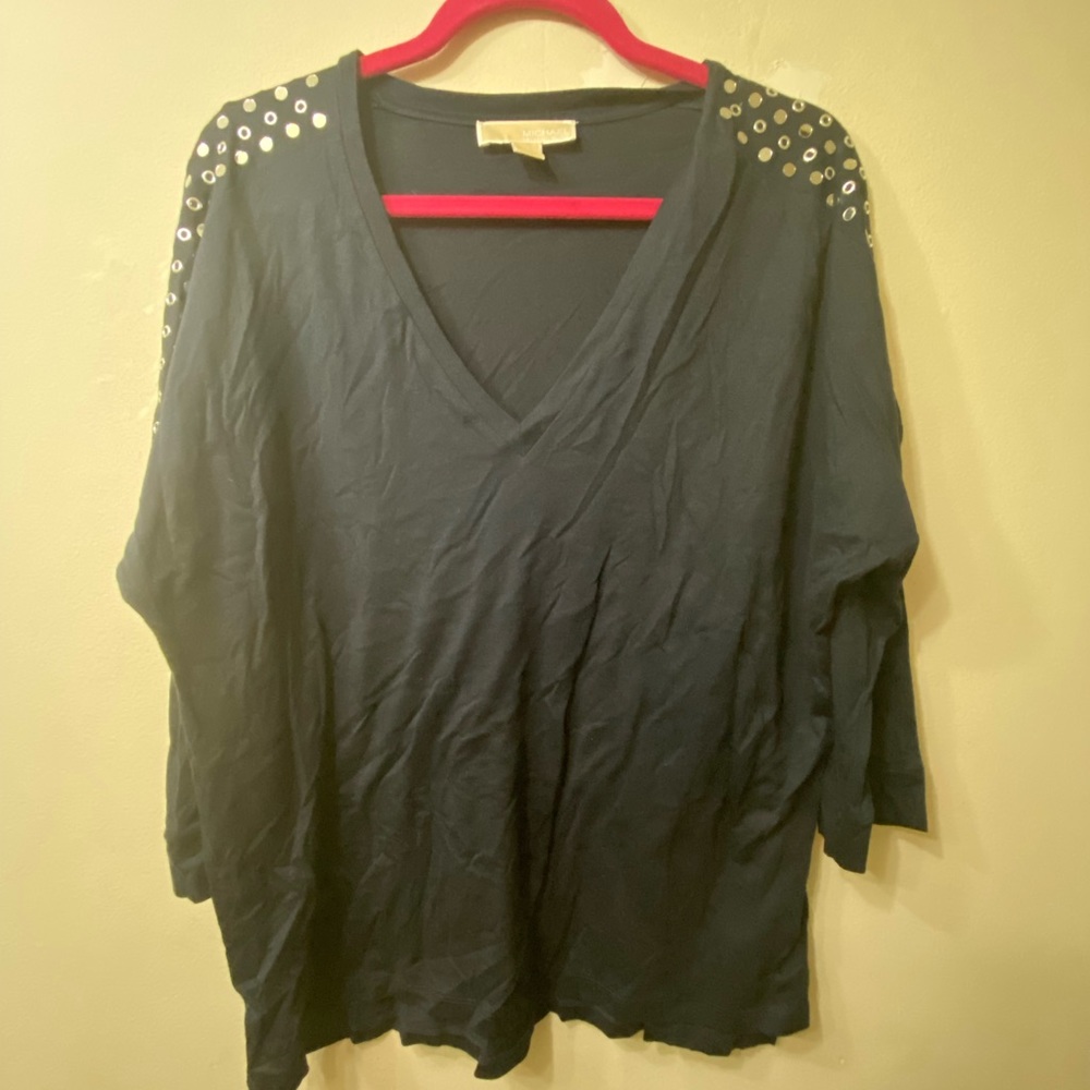 Michael Kors navy 3/4 vneck top